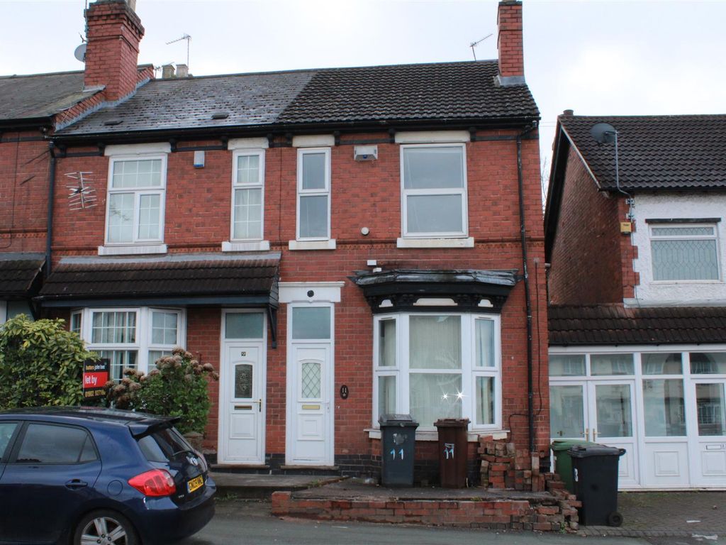 3 bed terraced house to rent in Victoria Road, Fallings Park