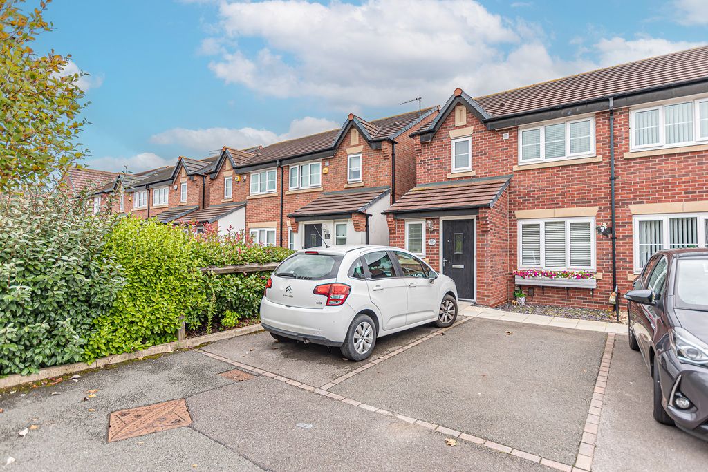 3 bed semidetached house for sale in Dartford Drive, Litherland
