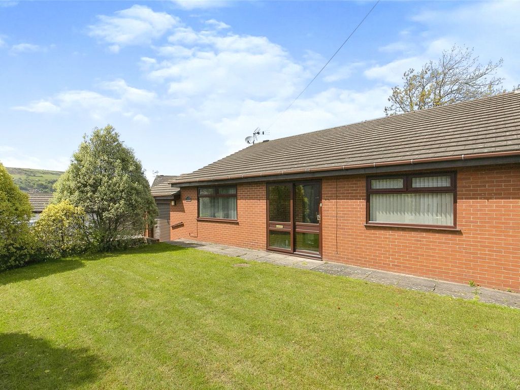 3 bed detached house for sale in Manley Road, Coedpoeth, Wrecsam