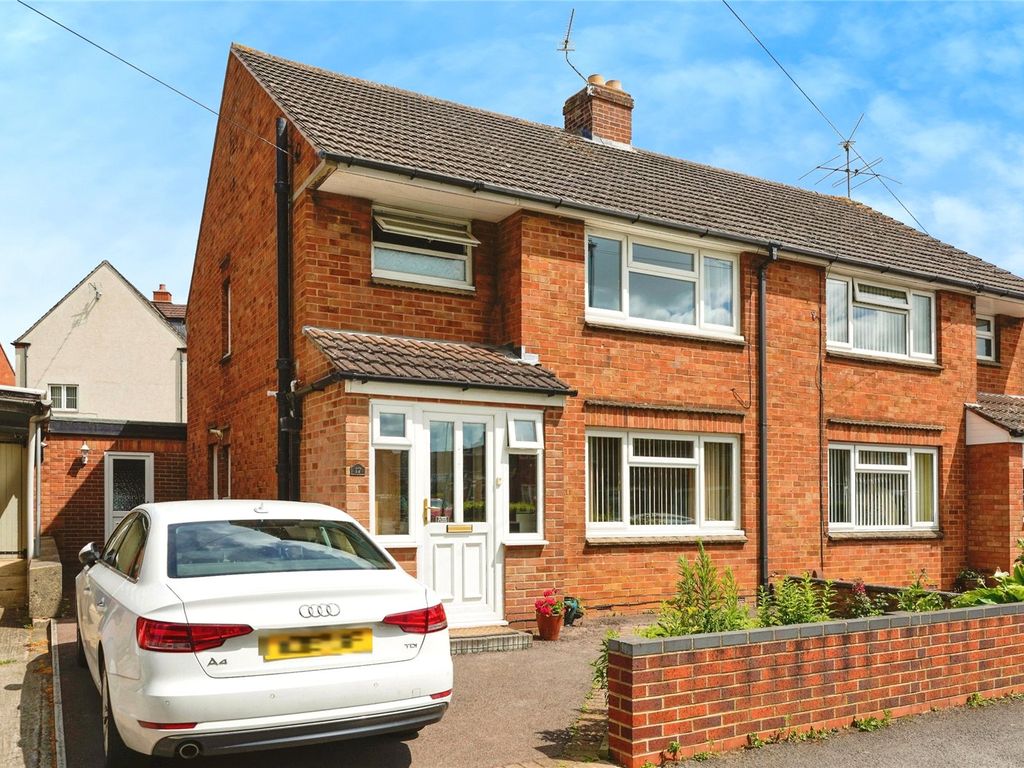 3 bed semidetached house for sale in St. Johns Avenue, Churchdown