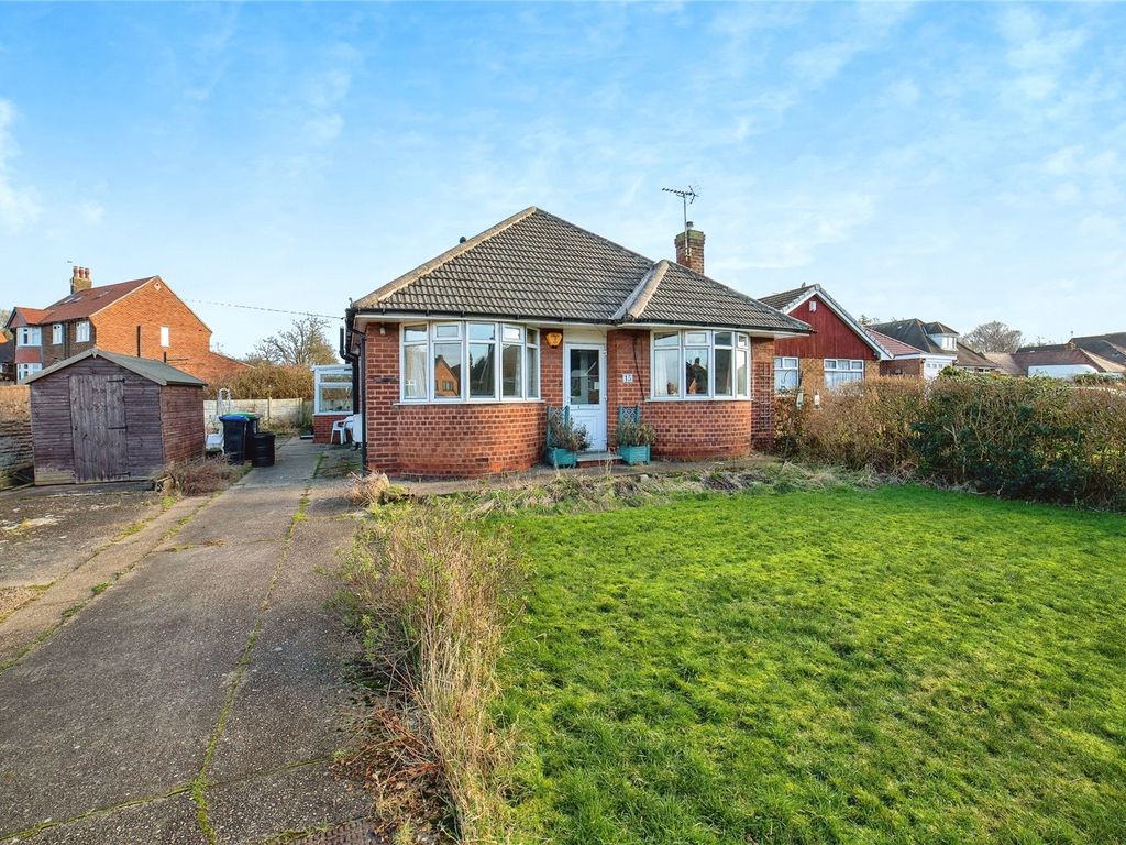 2 bed bungalow for sale in Searby Road, SuttonInAshfield