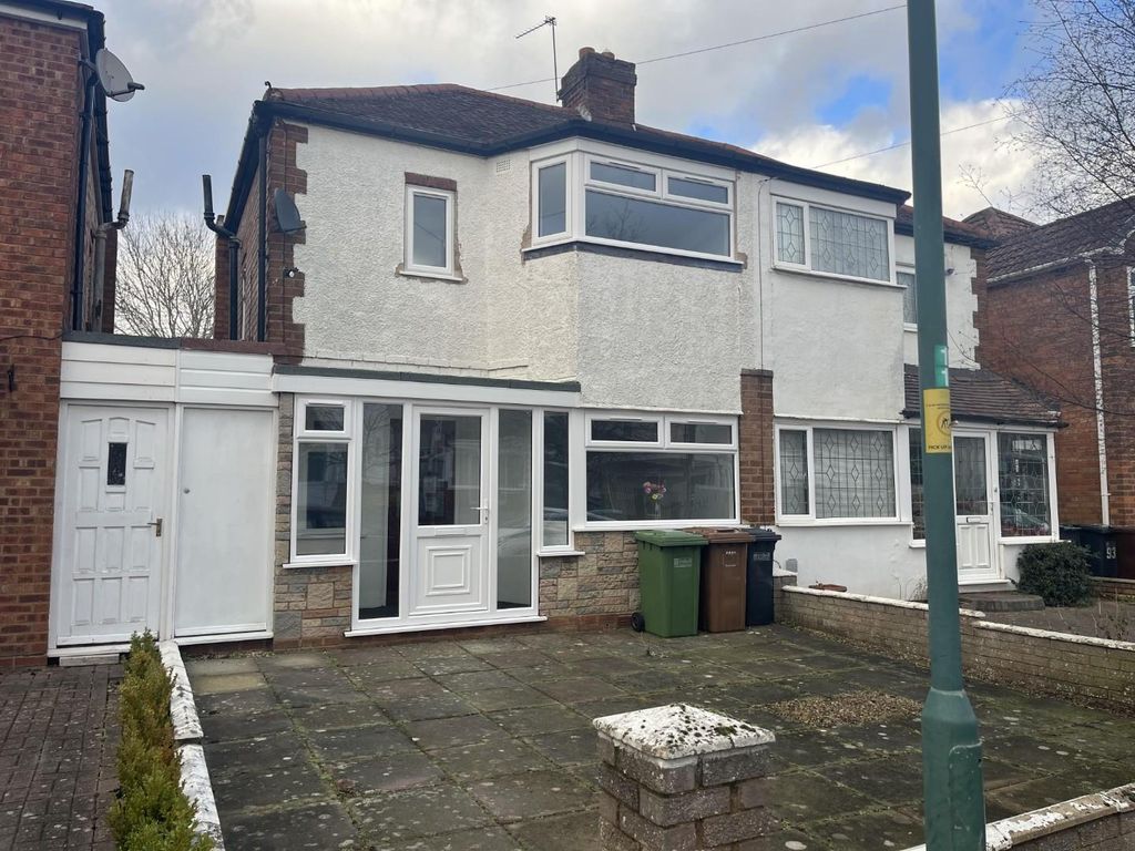 2 bed semidetached house to rent in Rangoon Road, Solihull B92 Zoopla
