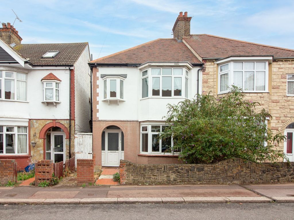 3 bed semidetached house for sale in Westbourne Grove, WestcliffOn