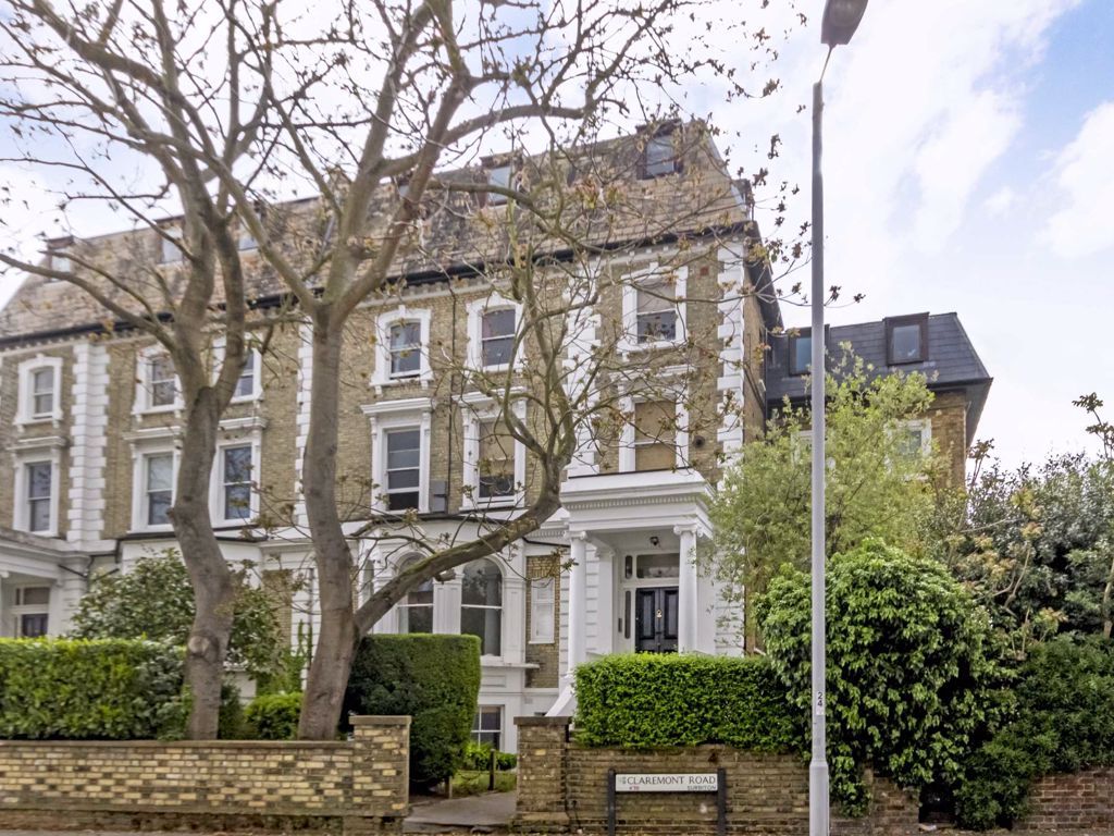 1 bed flat to rent in Claremont Road, Surbiton KT6 Zoopla