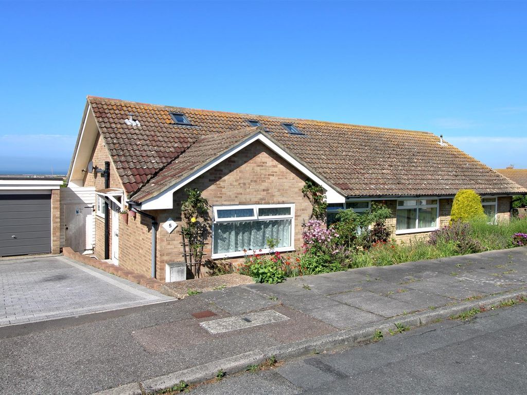 4 bed semidetached bungalow for sale in Viking Close,