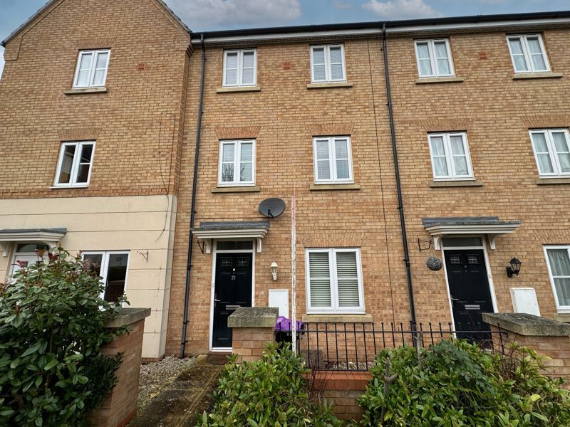 4 bed property to rent in Tissington Road, Grantham NG31, £1,150 pcm