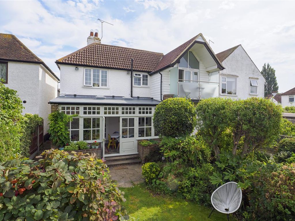4 bed detached house for sale in Stanley Road, Herne Bay CT6, £595,000