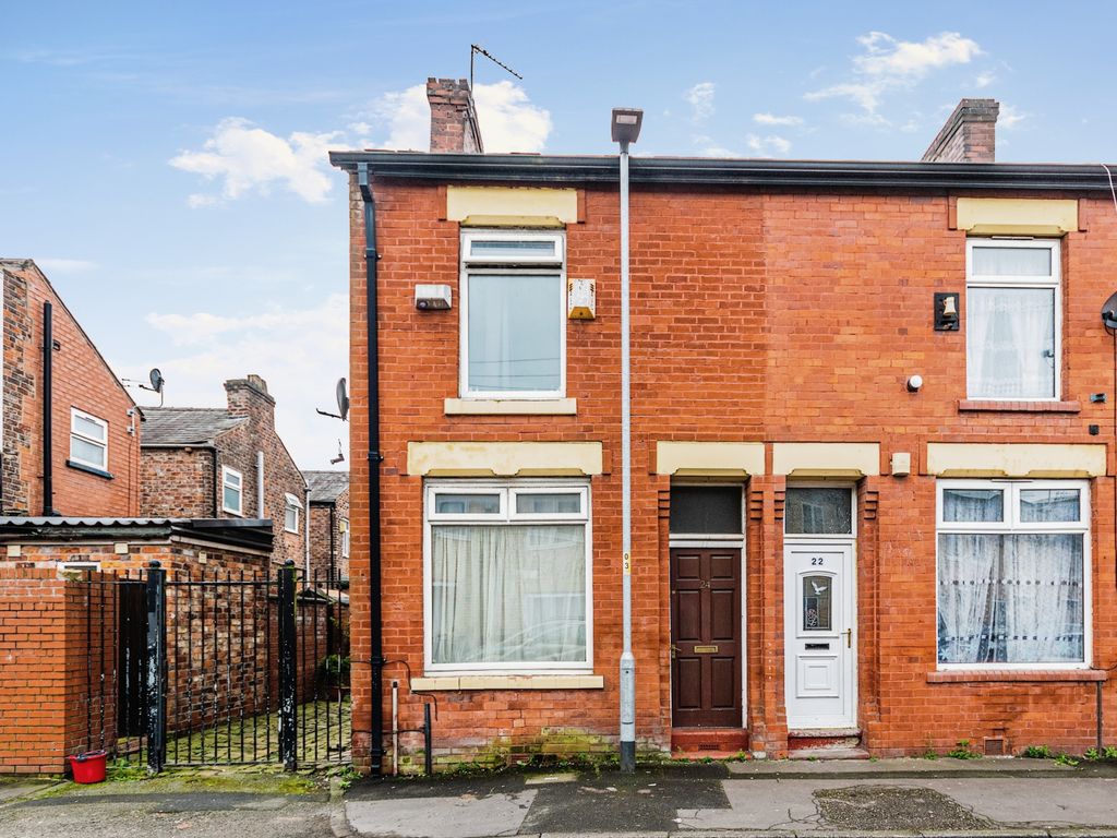 2 bed end terrace house for sale in Sunny Brow Road, Manchester M18