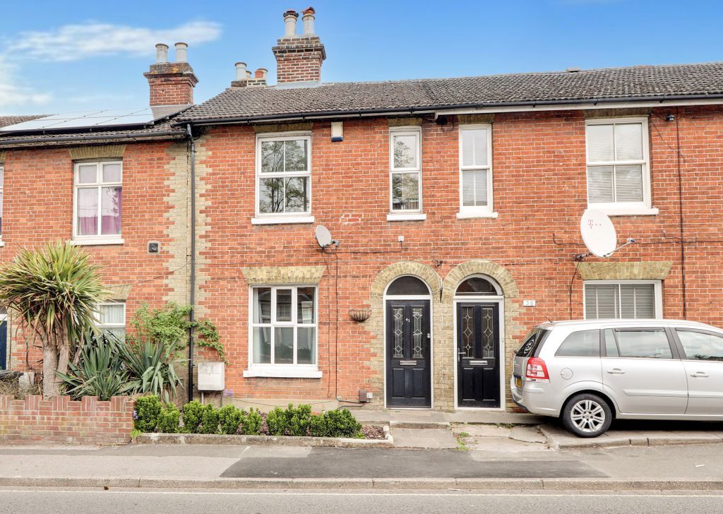 2 bed terraced house for sale in Sarum Hill, Basingstoke RG21 Zoopla