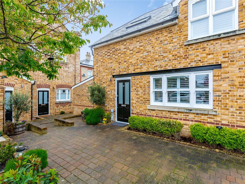2 bed semidetached house for sale in Anchor Street, Old Moulsham