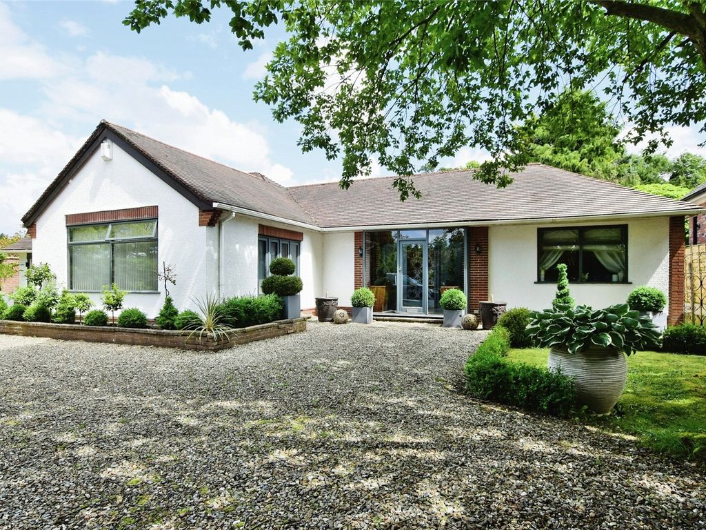 3 bed bungalow for sale in Chester Road, Mere, Knutsford, Cheshire WA16