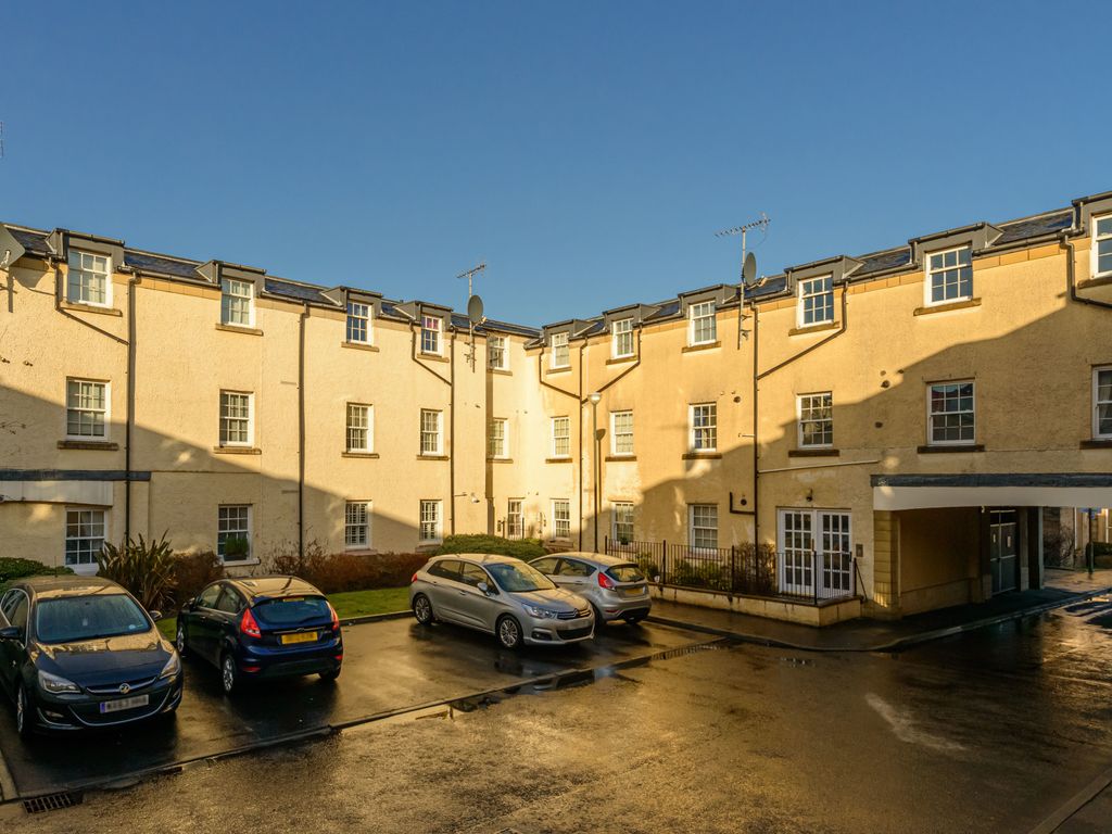 2 bed flat for sale in Willowbrae Road, Edinburgh EH8 Zoopla