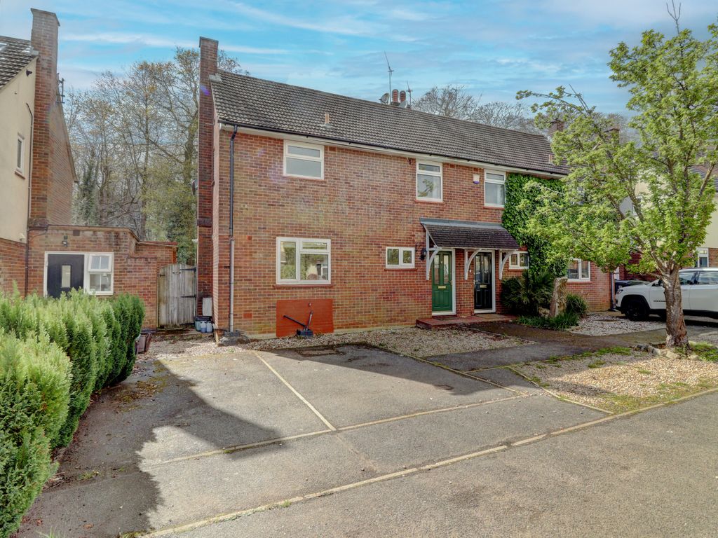 3 bed semidetached house for sale in Templewood, Walters Ash, High