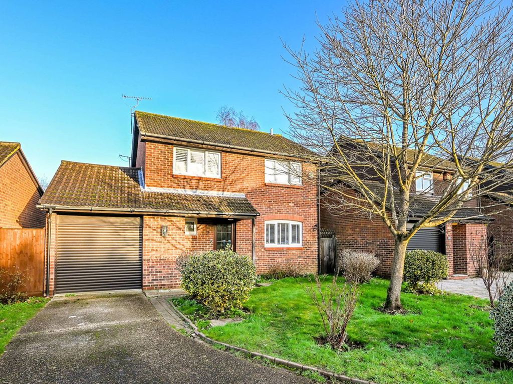 Abingdon Close Woking GU21