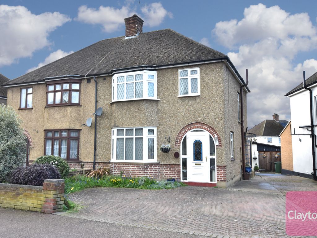 3 bed semidetached house for sale in Fourth Avenue, Garston, Watford
