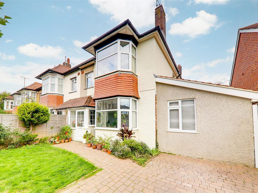 5 bed semidetached house for sale in Victoria Road, Worthing BN11 Zoopla