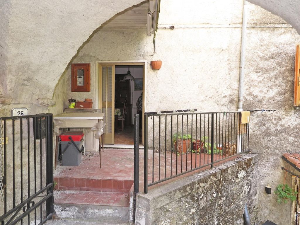 3 bed town house for sale in MassaCarrara, Fivizzano, Italy, £37,280