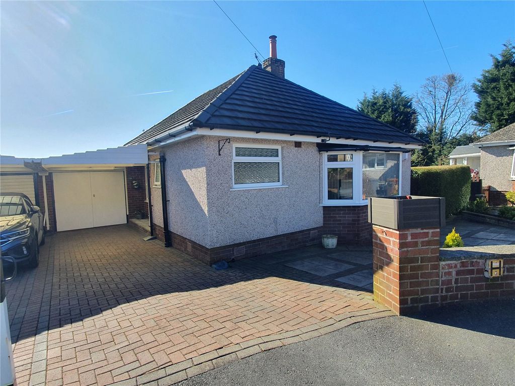 2 bed bungalow for sale in East Park Avenue, Blackburn, Lancashire BB1