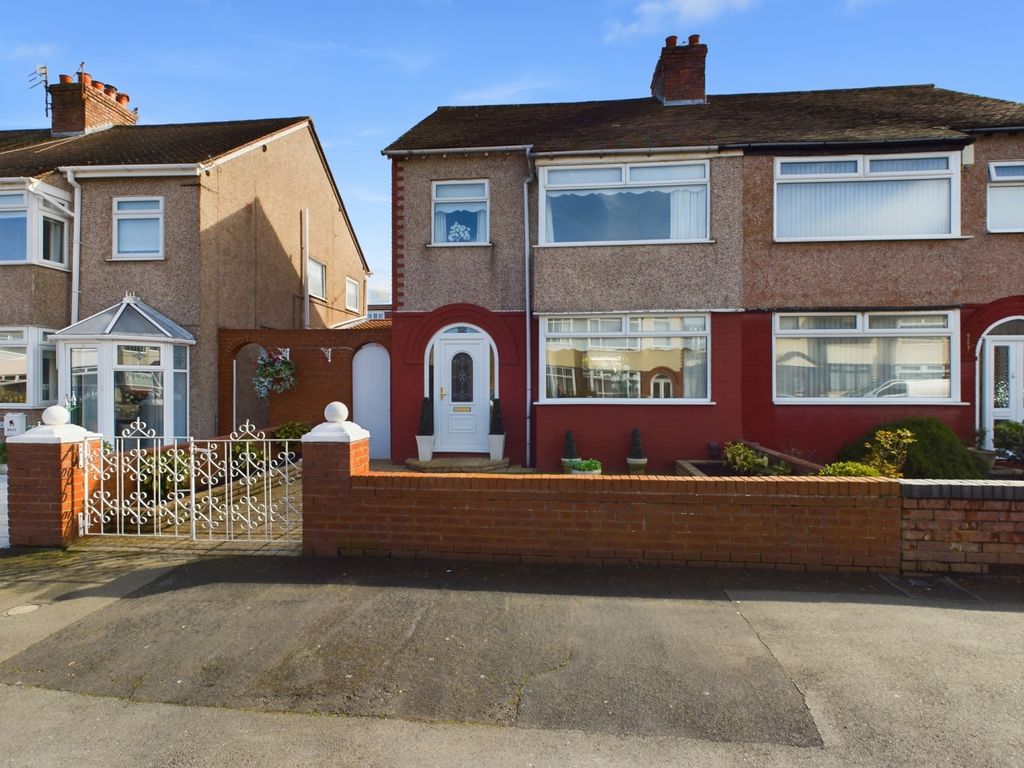 3 bed semidetached house for sale in Caithness Drive, Crosby