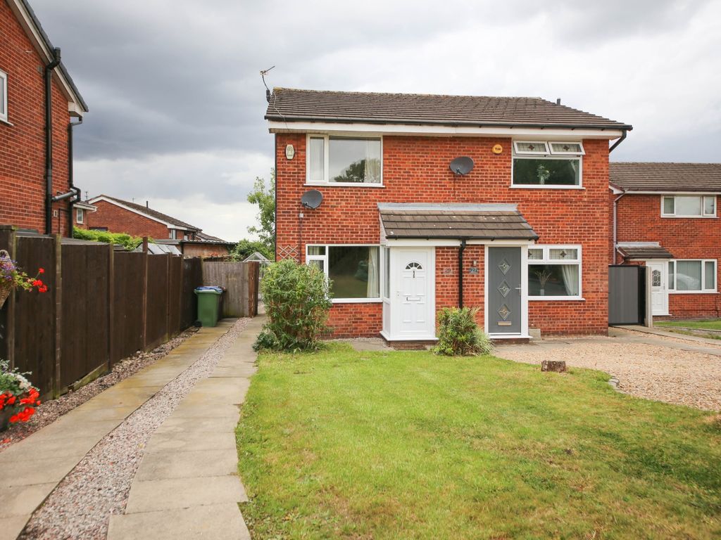 2 bed semidetached house to rent in Broadriding Road, Shevington