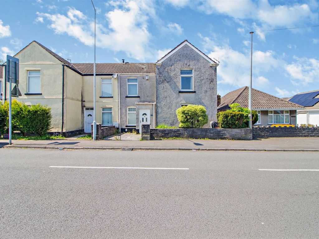 3 bed semidetached house for sale in Caemawr Road, Morriston, Swansea