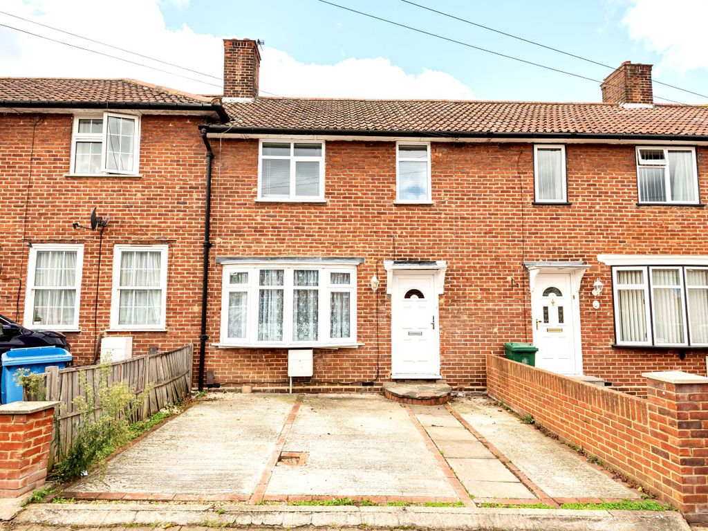 3 bed terraced house for sale in Court Farm Road, London SE9 Zoopla