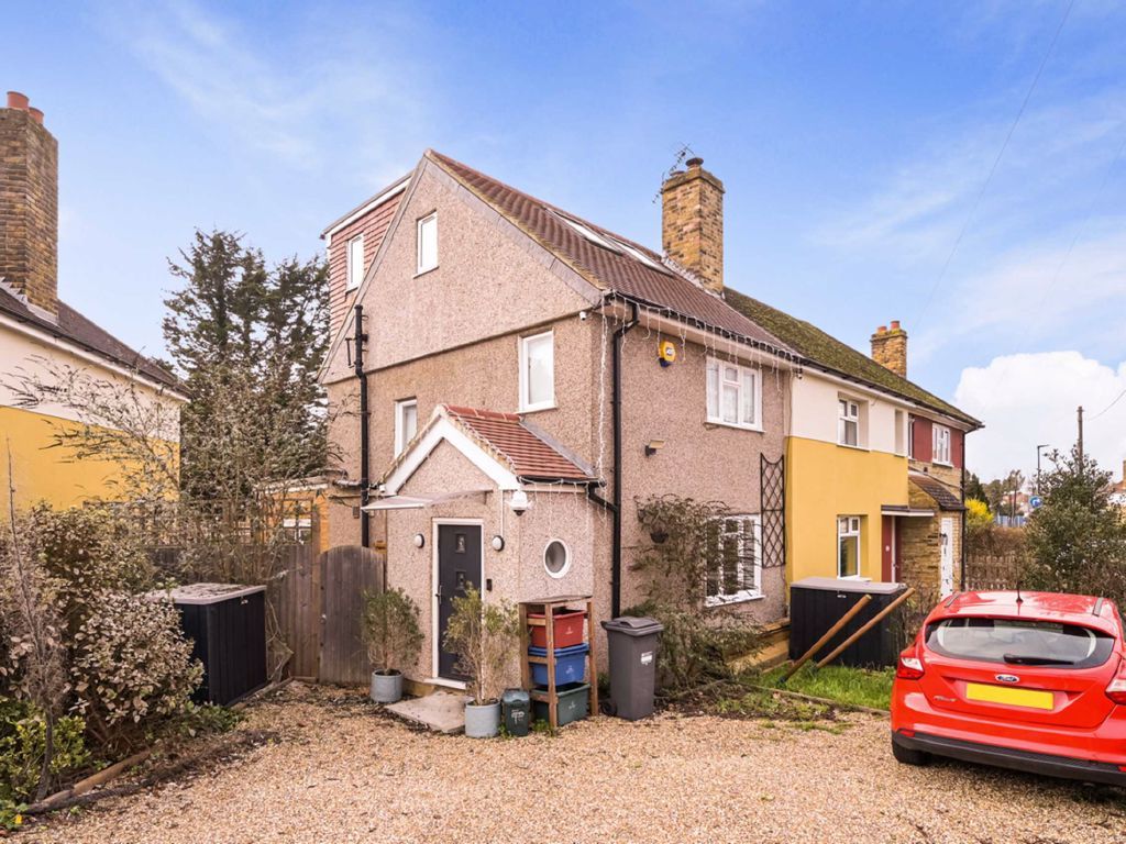 3 bed property for sale in Morris Road, Isleworth TW7 Zoopla