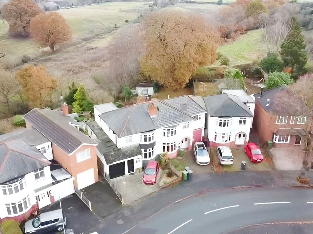 4 bed semidetached house for sale in Baldwin Road, Greenhill