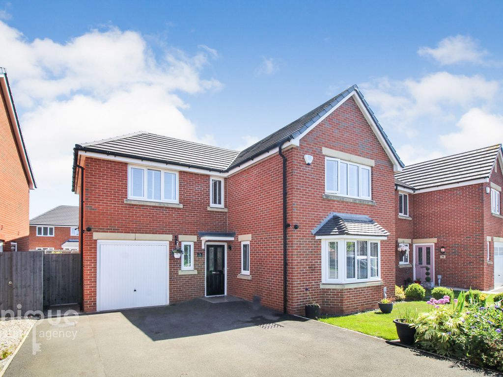 4 bed detached house for sale in Lea Green Drive, Blackpool FY4, £