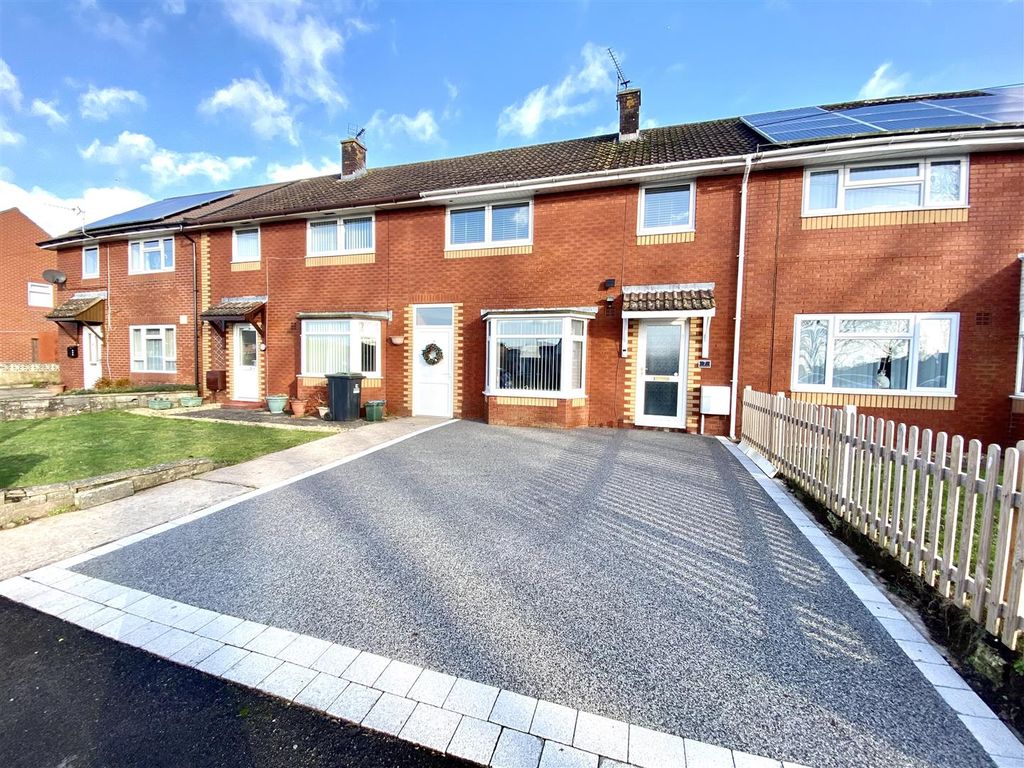 3 bed terraced house for sale in Woodland View, Caldicot NP26 Zoopla