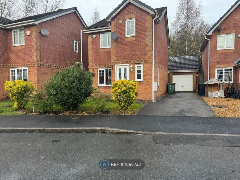 3 bed detached house to rent in Hemfield Close, Ince, Wigan WN2, £1,000