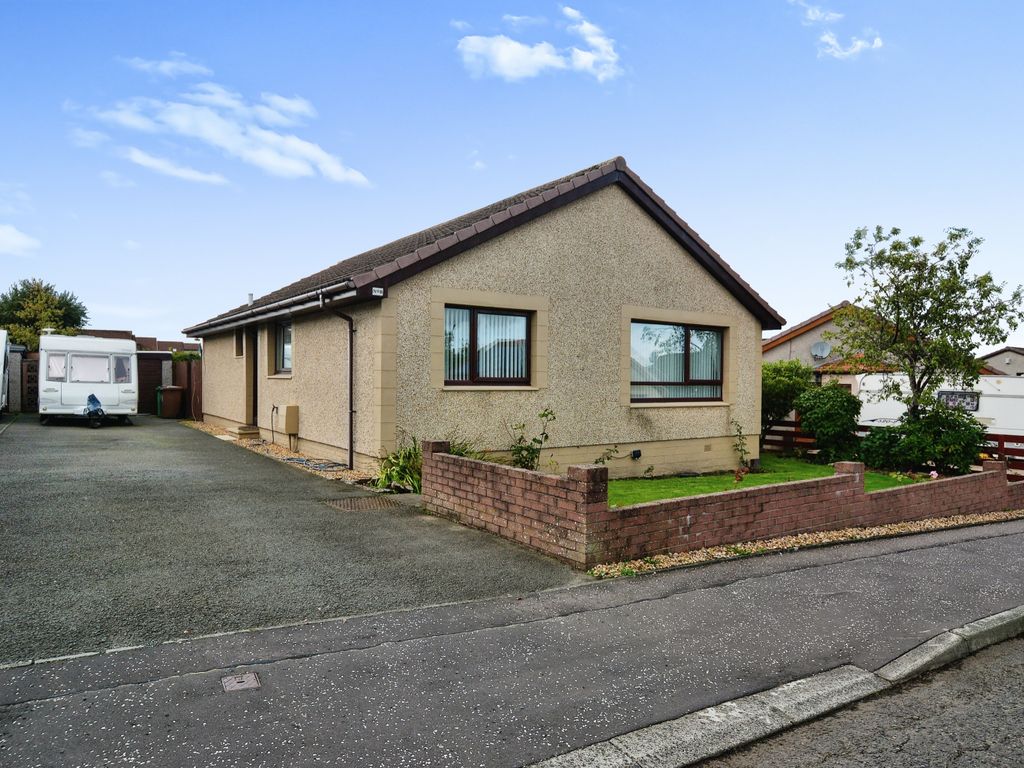 3 bed detached bungalow for sale in Paxton Crescent, Lochgelly KY5, £