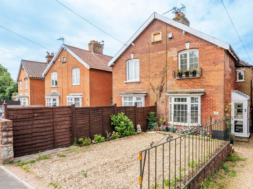 2 bed semidetached house for sale in Lynn Hill, Yaxham Road, Dereham