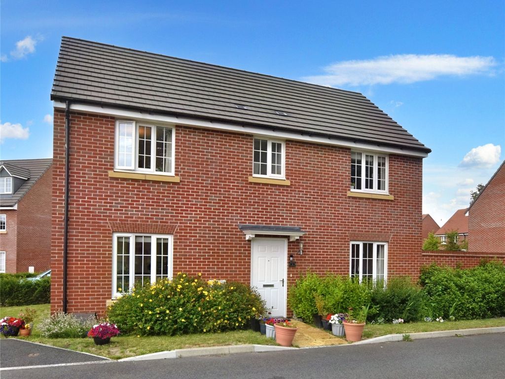 4 bed detached house for sale in Streamway Close, Harwell, Didcot