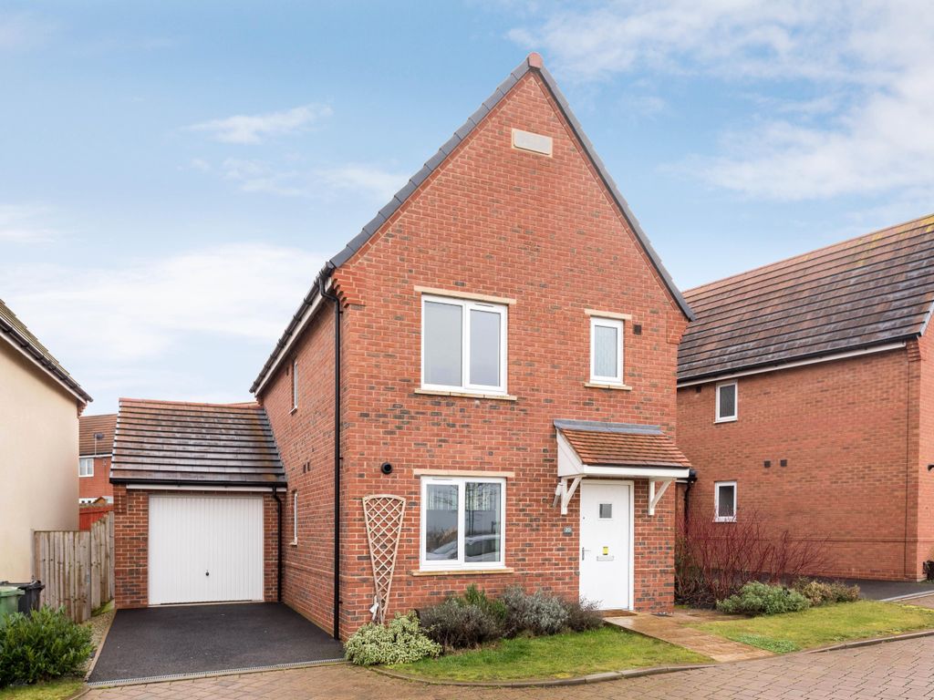 3 bed property to rent in Robin Way, Didcot OX11, £1,550 pcm Zoopla