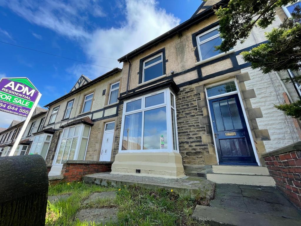 3 bed terraced house for sale in Southern Road, Cowlersley