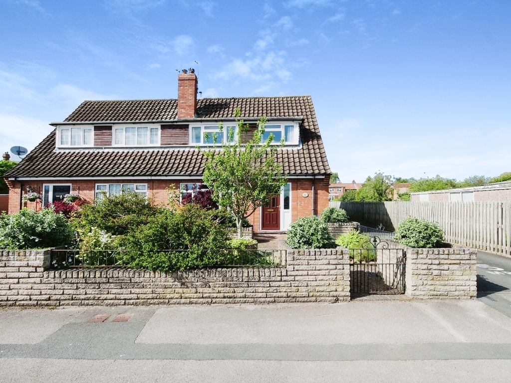 3 bed semidetached house to rent in South Lane, Haxby, York, North