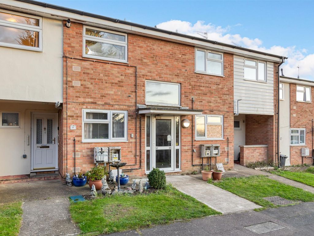 2 bed flat for sale in Gothic Way, Arlesey, Beds SG15, £169,000 Zoopla