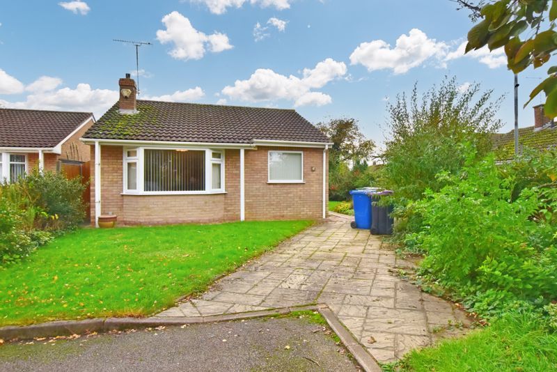 2 bed detached bungalow for sale in Fosse Grove, Saxilby, Lincoln LN1
