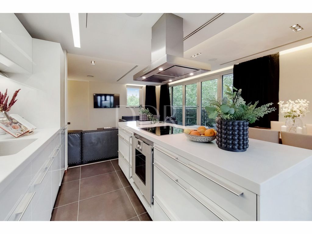 Atrium Apartments, London NW8  