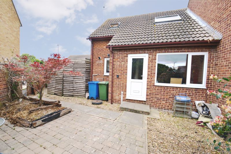 1 bed property for sale in Lovell Road, Minster On Sea, Sheerness ME12, £165,000 Zoopla