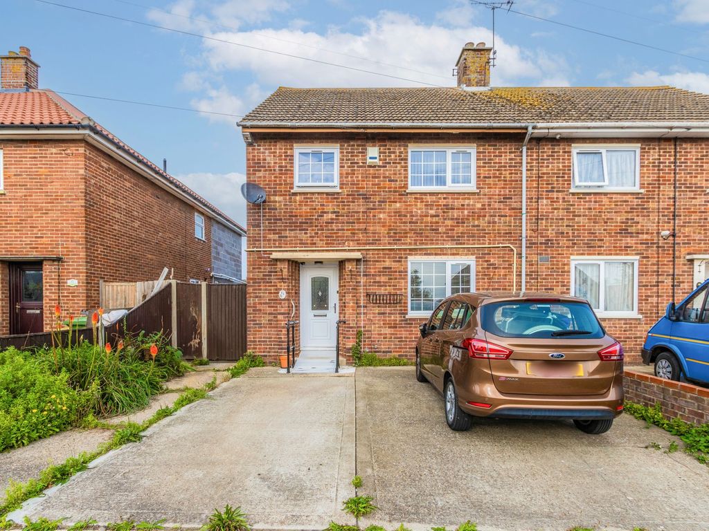 3 bed semidetached house for sale in Ashfield Crescent, Lowestoft NR33