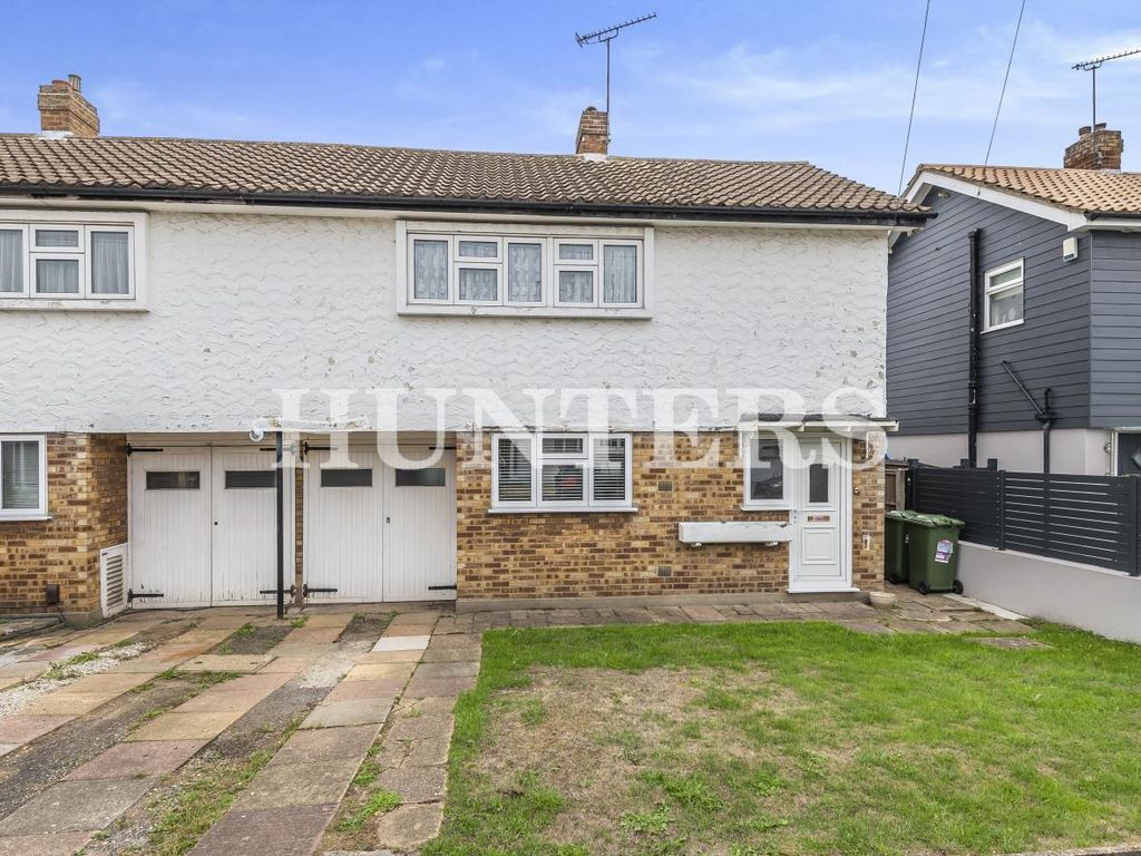3 bed property for sale in Bourne End, Hornchurch RM11 Zoopla