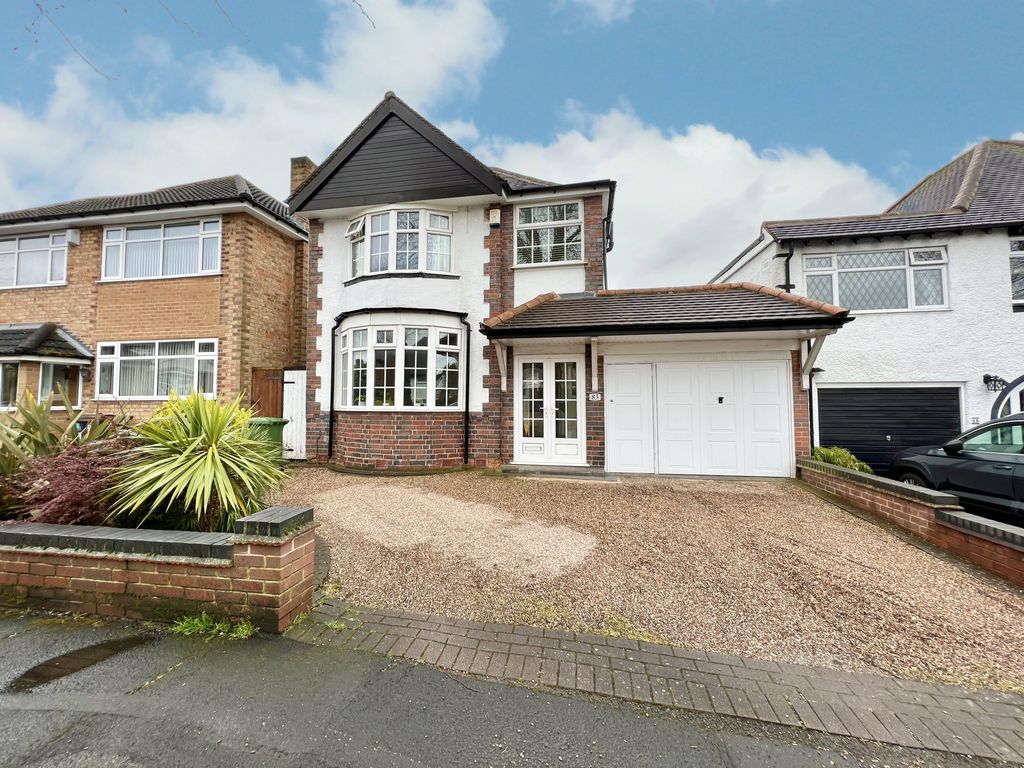 3 bed detached house for sale in Burman Road, Shirley, Solihull B90