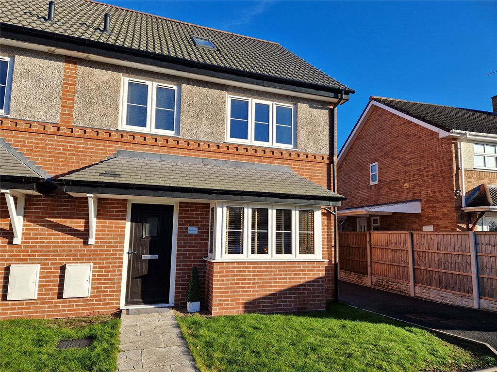 4 bed semidetached house for sale in Dol Y Ddraenen, Wrecsam