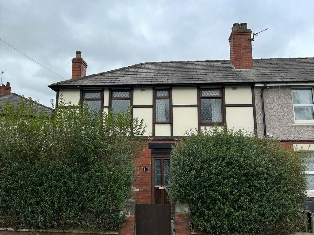 4 bed semidetached house for sale in Diamond Street, Leigh WN7 Zoopla