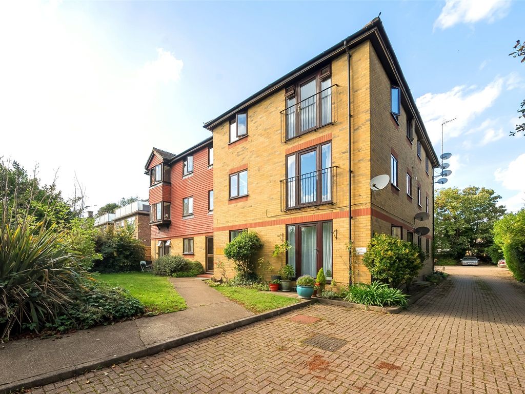 1 bed flat for sale in The Avenue, Worcester Park, Surrey KT4, £285,000 Zoopla