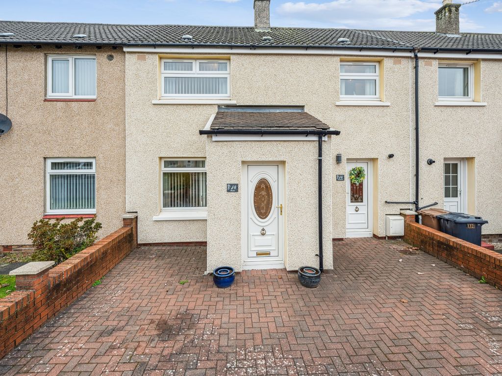 3 bed terraced house for sale in Graystale Road, Stirling