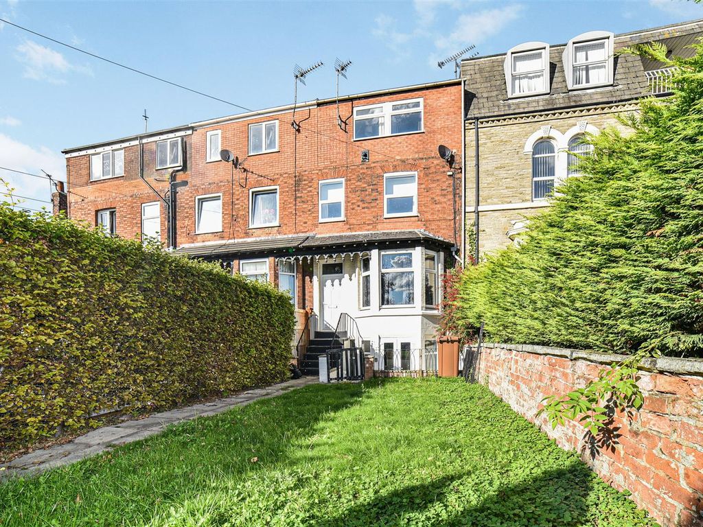 5 bed property for sale in North Street, Goole DN14 Zoopla