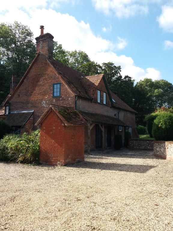 4 bed semidetached house to rent in Whiteparish, Salisbury, Wiltshire